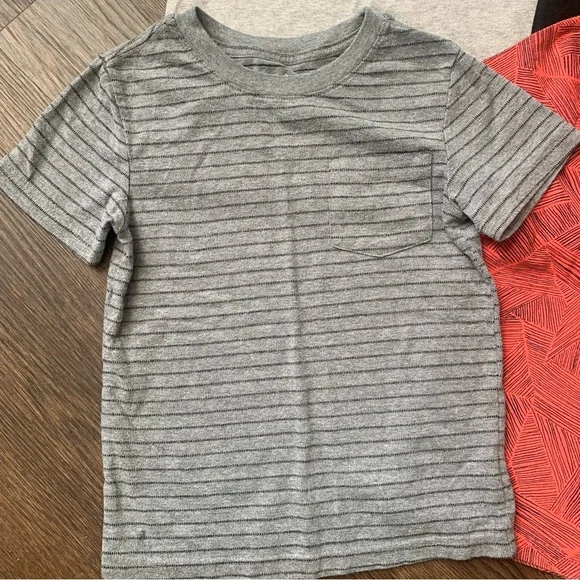 Boys tshirt lot size 4T-5 Nike, Cat & Jack, H&M - Picture 2 of 5